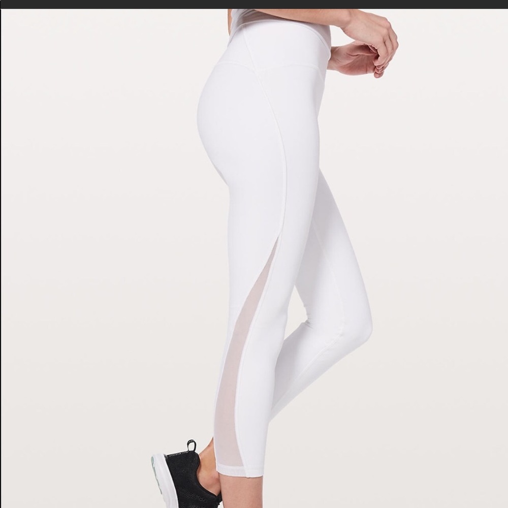 SOLD NWT White Lululemon Train Time 7/8